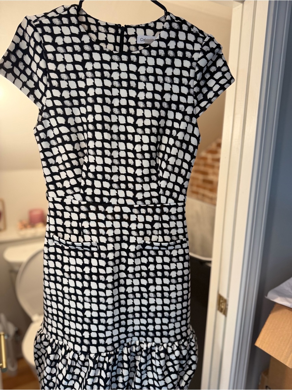 Calvin Klein Black White Print Ruffle Hem Dress Size 2